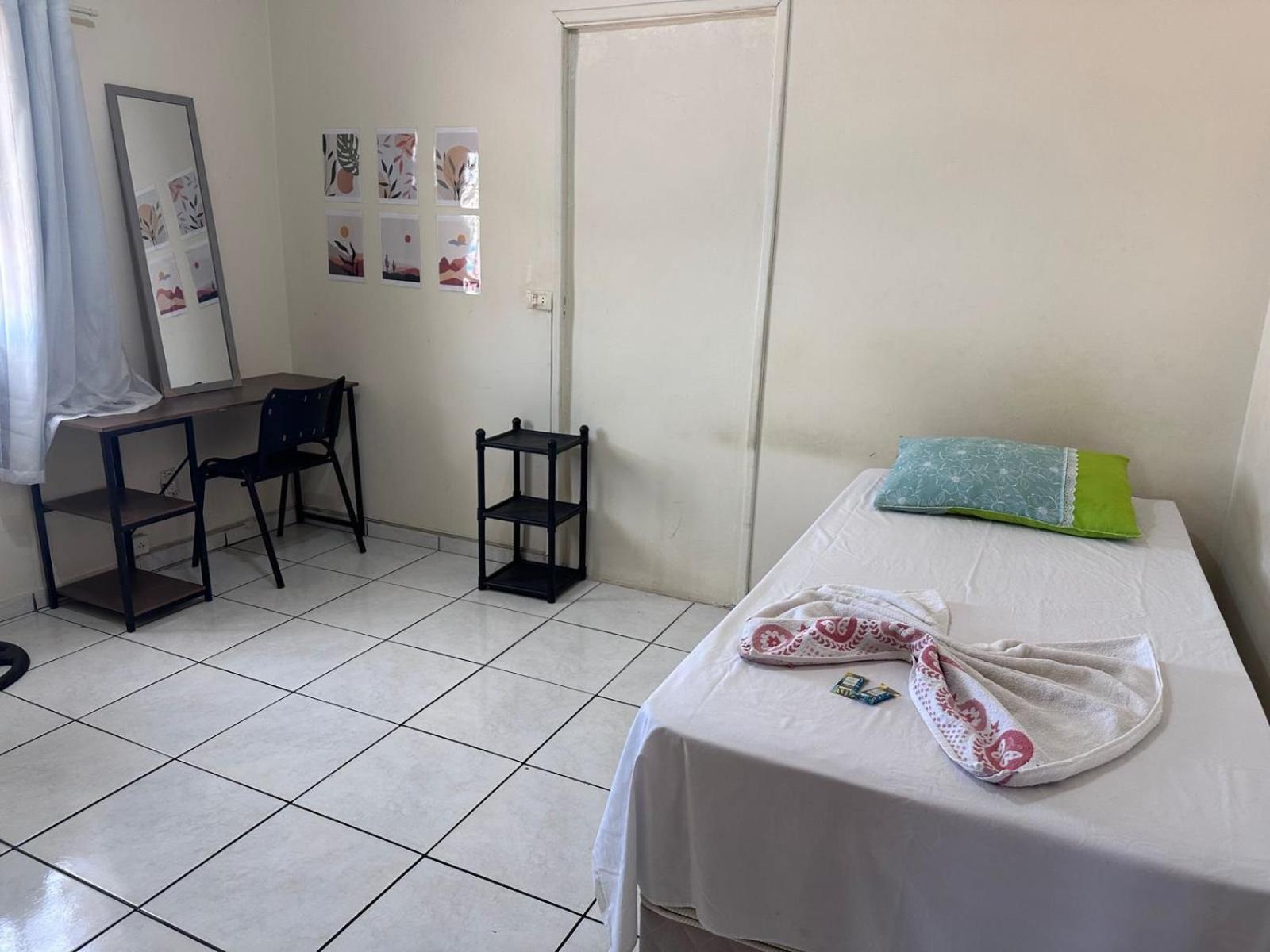 Pousada Lopes Na Fama - Goiania — Fotos 1